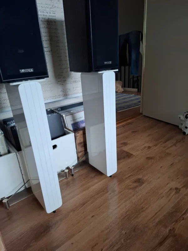 Q acoustics stativ - Bild 1 av 2