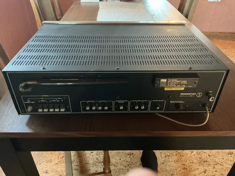 SANSUI TU-9500