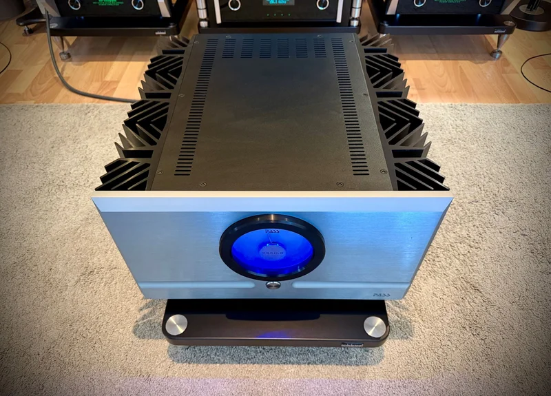 Pass Labs X350.8 - Pre-owned - Image 2 of 4