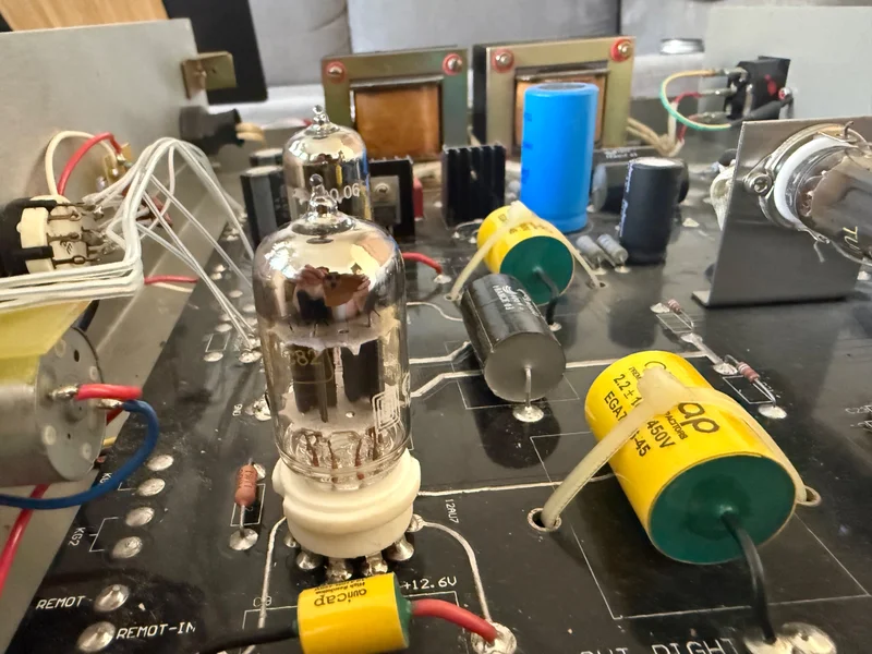 Opera Consonance Cyber 50 mk2(reference 50) r&ouml;rf&ouml;rsteg - Bild 6 av 6