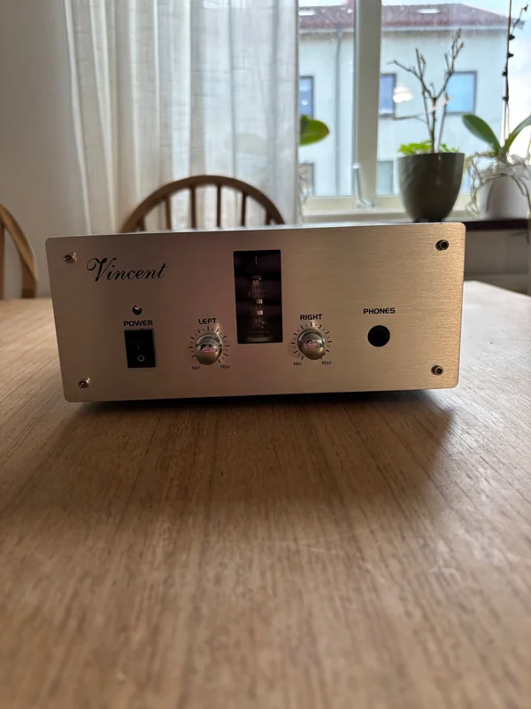 Vincent KHV111MK 2 (R&ouml;rf&ouml;rst&auml;rkare f&ouml;r h&ouml;rlurar) - Bild 1 av 3