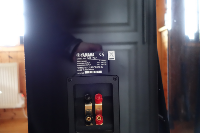 Yamaha NS777 Yamaha NS777 - Bild 2 av 2