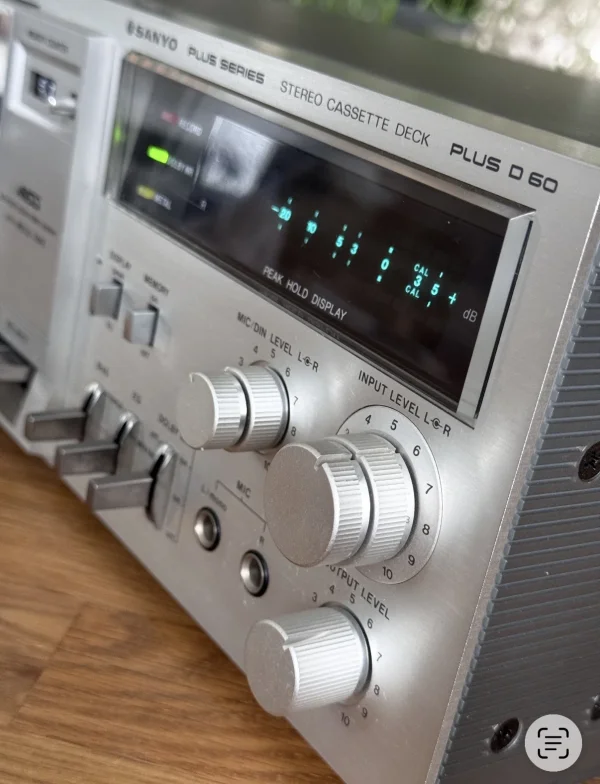 SANYO Plus D60 Kassettdäck SANYO Plus D60 Kassettdäck - Bild 2 av 4