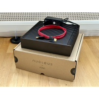 Roon Nucleus inkl internt flashminne 2TB och WireWorld USB-kabel