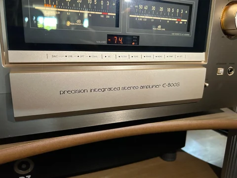 Accuphase E 800S