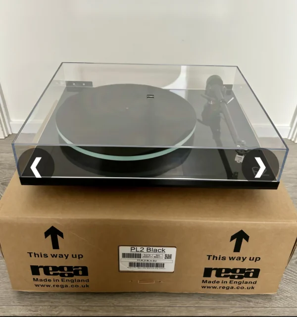 Rega P2 - Nyskick! - Bild 2 av 2