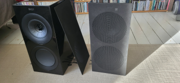 Kef R3 - Svart pianolack