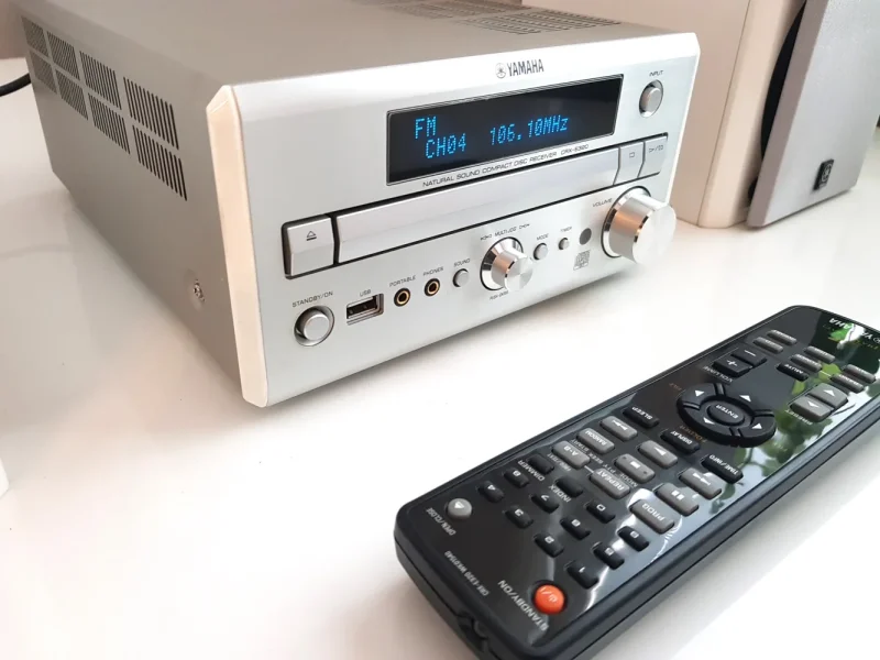 Yamaha MCR-E320 Ljudsystem / CD-Receiver - Bild 12 av 20