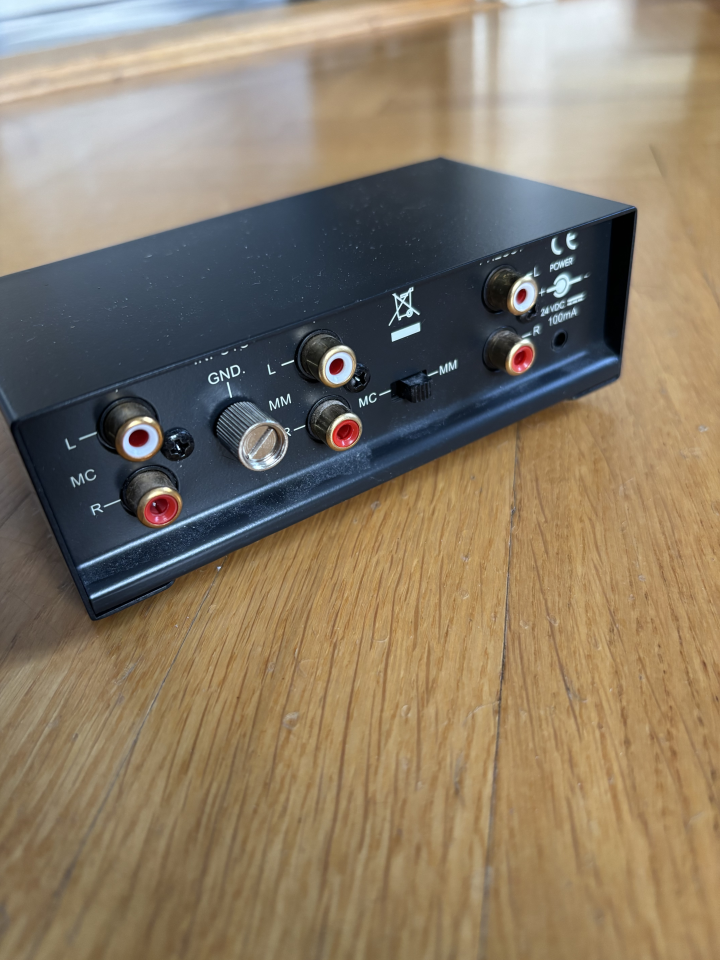 Pro-Ject Xpression II + NAD PP2