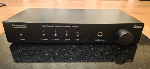 Försteg, DAC, Hörlursförstärkare - Beresford Caiman Försteg, DAC, Hörlursförstärkare - Beresford Caiman