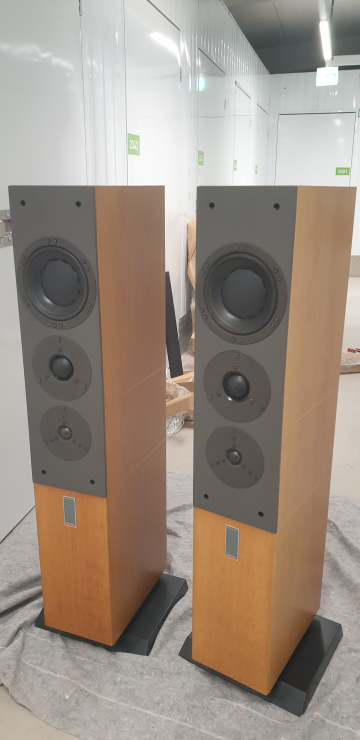 Dynaudio C5