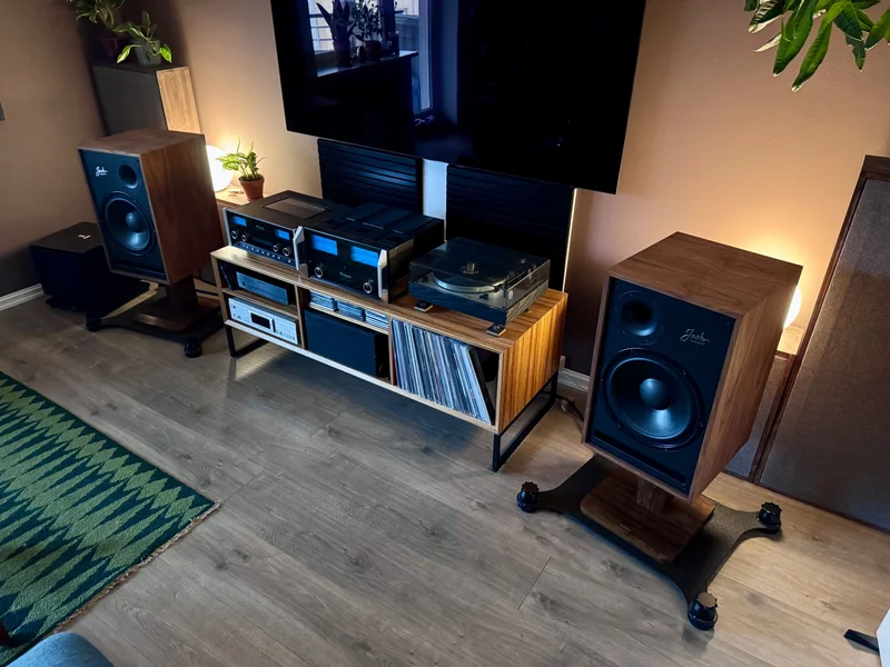 Pylon Audio Jade 20 med originale stativer - Bild 9 av 13