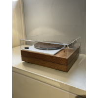 Lenco med EAT C-note tonarm 10”