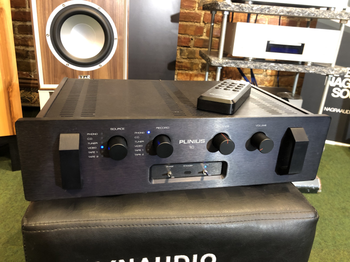 Plinius M16 Pre-Amplifier