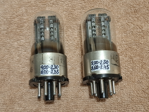 MELZ 6SN7 6H8C (6N8S) 1578 Holed Plates. NOS år 1954 Ra... MELZ 6SN7 6H8C (6N8S) 1578 Holed Plates. NOS år 1954 Ra...