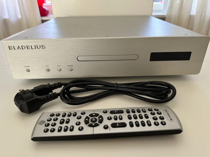 Bladelius Syn CD - balanserade utgångar Bladelius Syn CD - balanserade utgångar - Bild 2 av 6