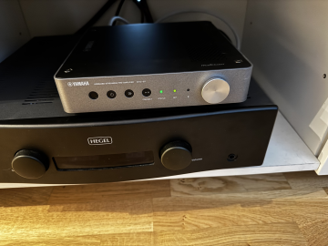 Yamaha WXC-50 Streamer/försteg