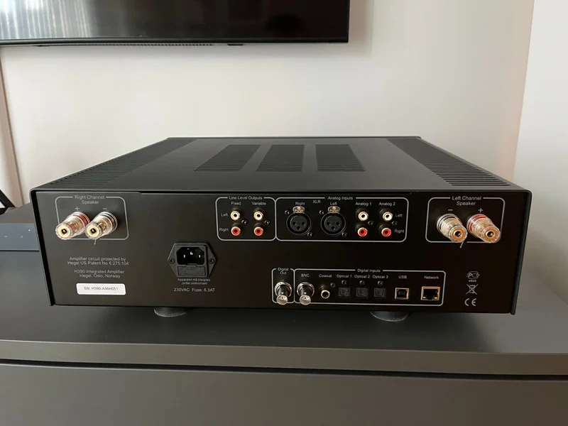 Hegel H390 Integrerad f&ouml;rst&auml;rkare - Bild 4 av 5