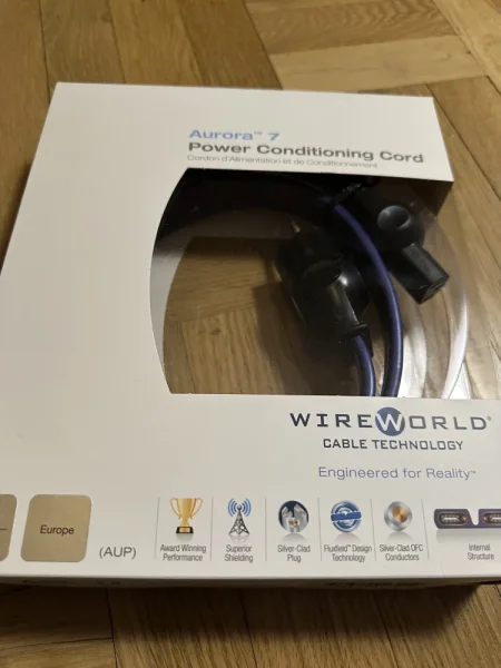 Wireworld Aurora 7 - Bild 2 av 2