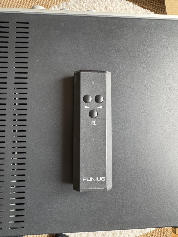 Plinius 2100i
