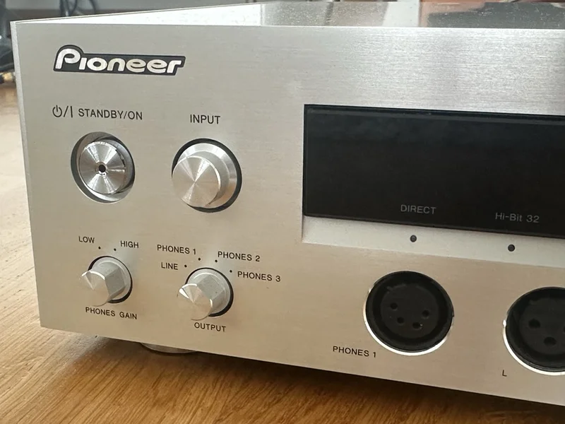 Pioneer U-05 USB DAC h&ouml;rlursf&ouml;rst&auml;rkare - Bild 3 av 5