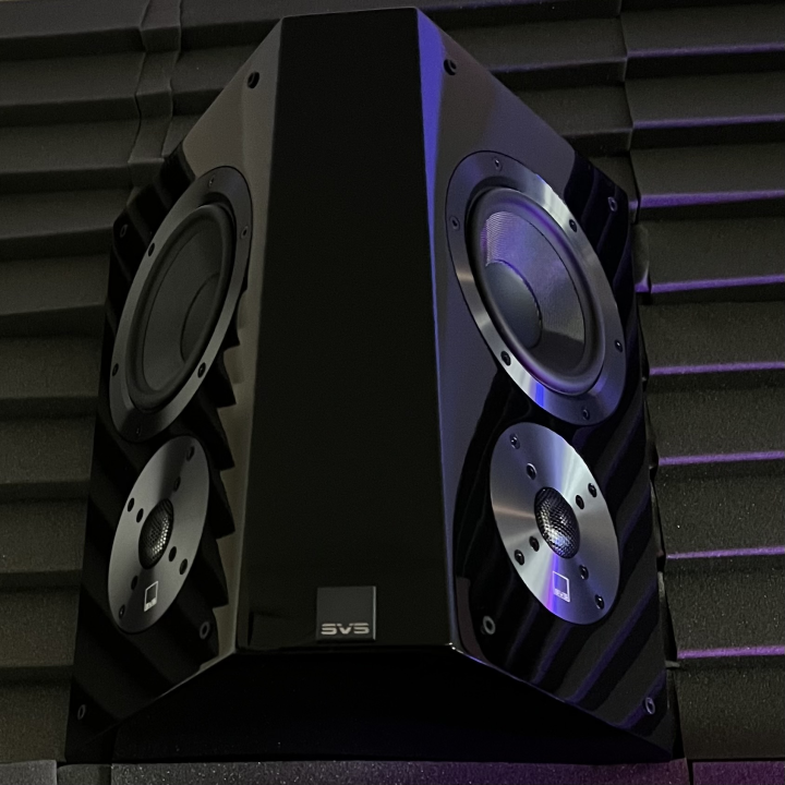 SVS Ultra Surround (Högblank svart)