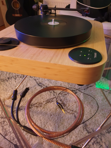 Skivspelare Audio Toolmaker Inborn med Jelco tonarm.