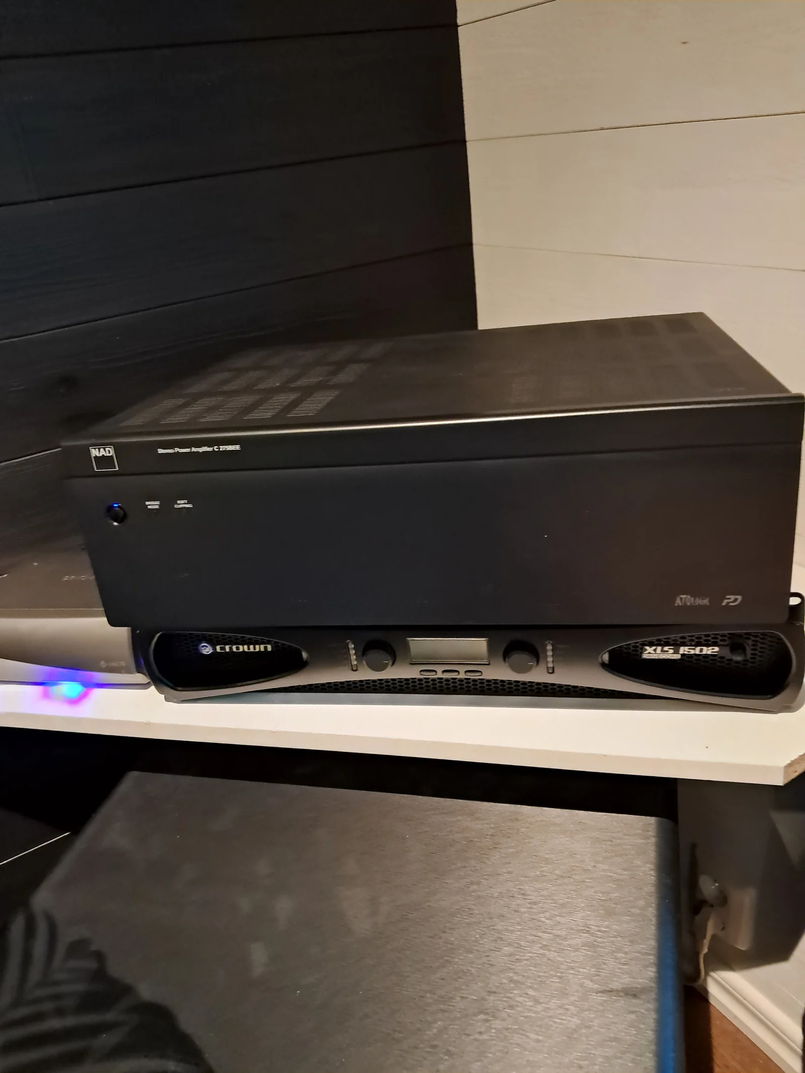 NAD C275BEE Slutsteg (2 x 150W) – Nyskick / Repfritt