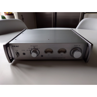 TEAC AX-501 Premain Amplifier / Integrerad förstärkare /70w