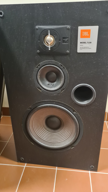 JBL TLX8