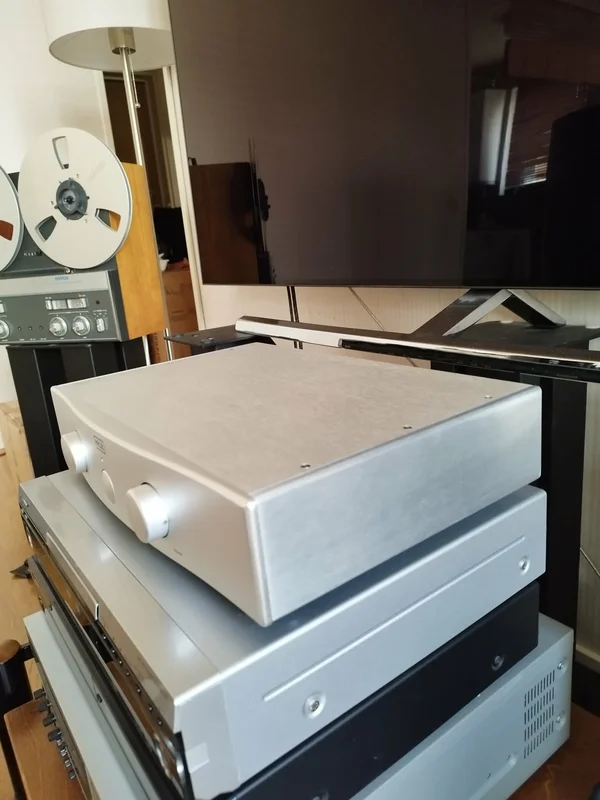 HEGEL P10 Anniversary High End Preamplifier HEGEL P10 Anniversary High End Preamplifier - Billede 3 af 11