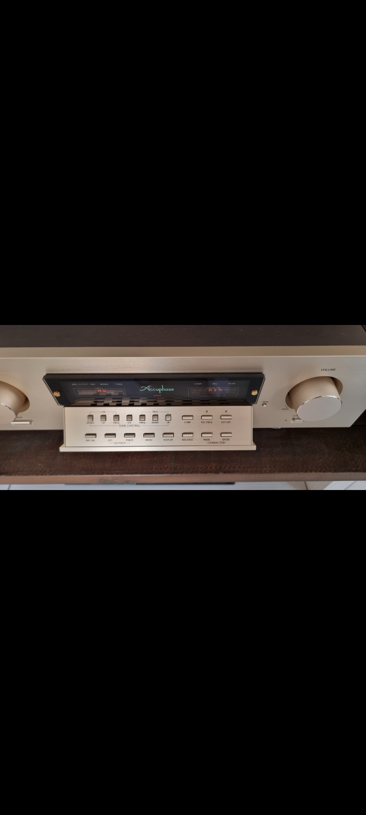 Accuphase DC-300