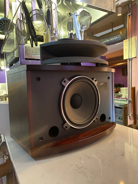 Technics SB-e200 BYTES Technics SB-e200 BYTES - Bild 1 av 3