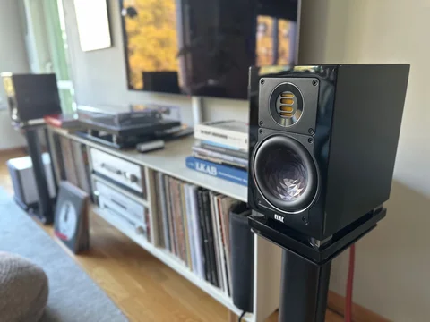 Elac BS 403