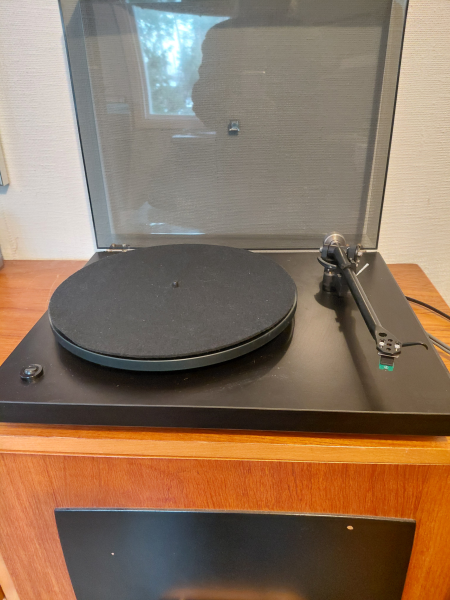 Skivspelare Rega P3 - Bild 1 av 2
