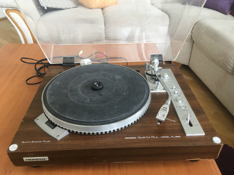 Pioneer PL 550