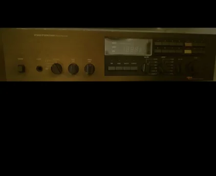 Rubrik:** Defekta vintage-f&ouml;rst&auml;rkare: Proton D940 & Pioneer SX-440