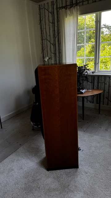 KEF Reference Model Four-Two high end högtalare