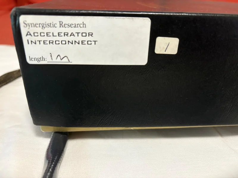Synergistic Research cables - Bild 14 av 14