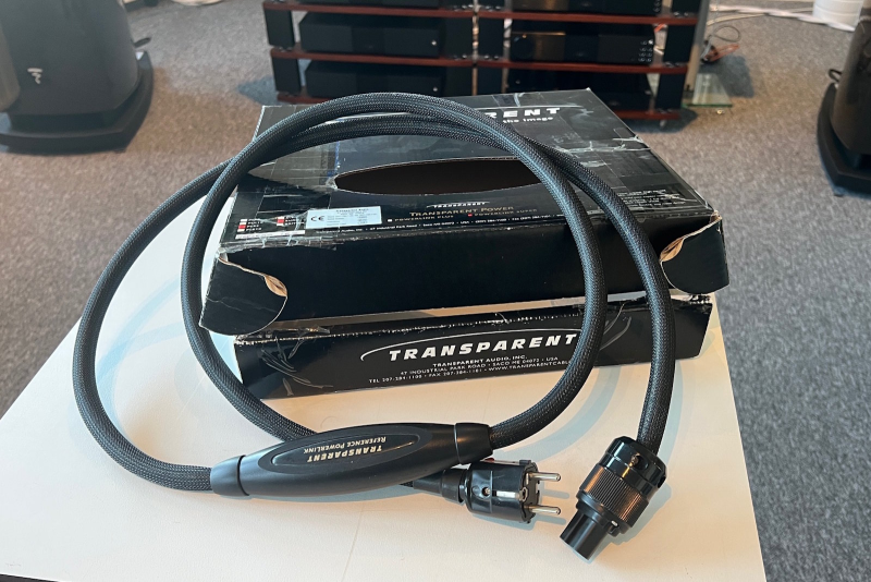 Transparent Reference Powerlink MM - 2m - Begagnad strömkabel Transparent Reference Powerlink MM - 2m - Begagnad strömkabel - Bild 1 av 1