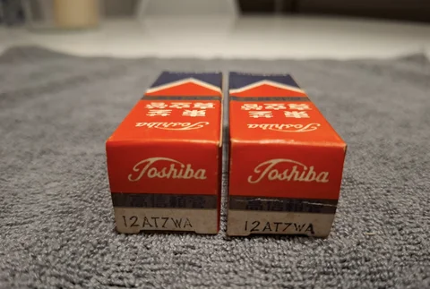Toshiba 12AT7WA / ECC81 &ndash; NOS matchat par &ndash; Made in Japan 1960 tal