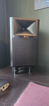 JBL 4305P