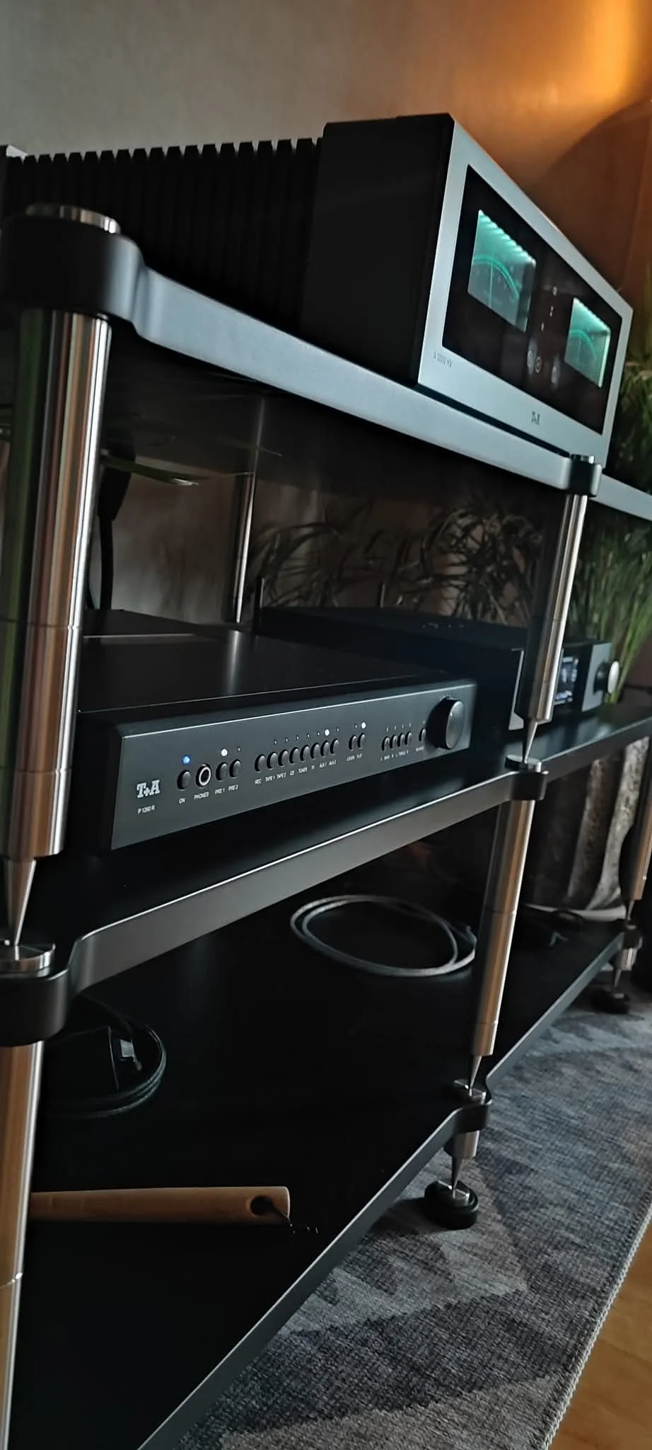 T+A Audio P1260R (Svart) F&ouml;rsteg - Bild 5 av 6