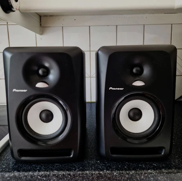 Pioneer S-DJ50X Pioneer S-DJ50X - Bild 1 av 2