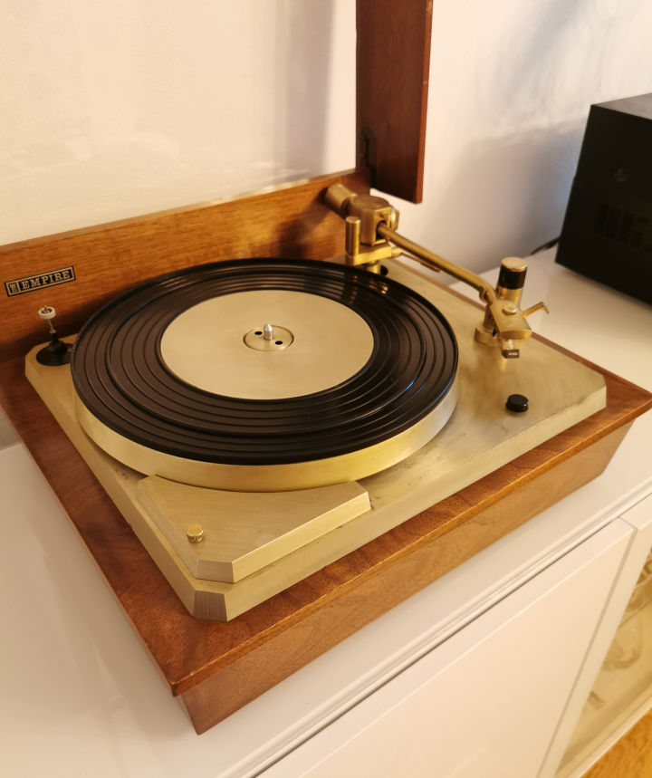 Empire Troubador 598