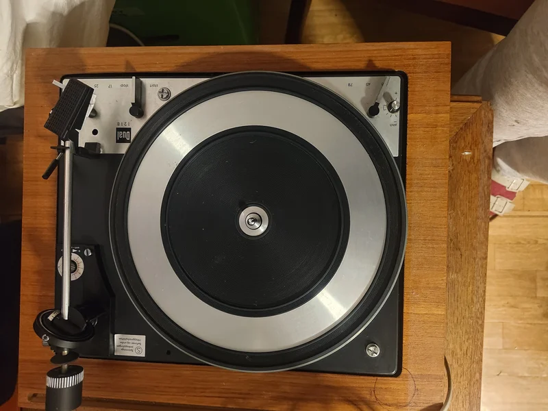 Skivspelare Dual 1218 - Bild 1 av 3