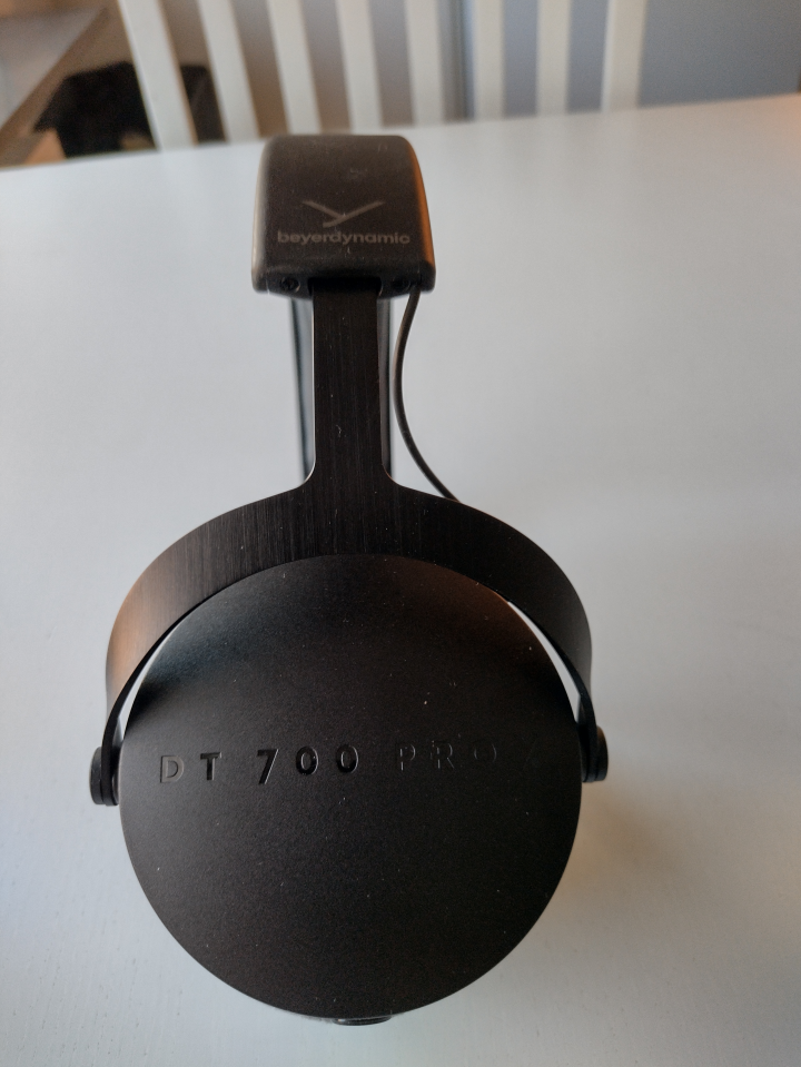 BEYERDYNAMIC DT 700 PRO X