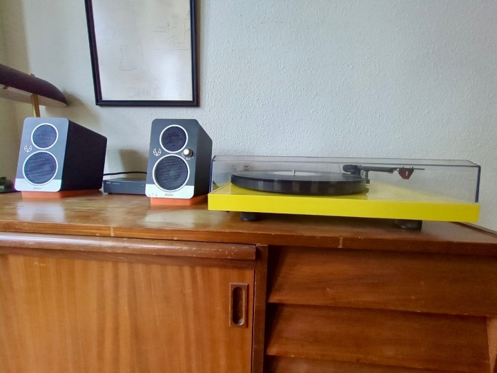 Pro-Ject Debut Carbon Turntable with Eve Audio Speakers and NAD Phono Preamp