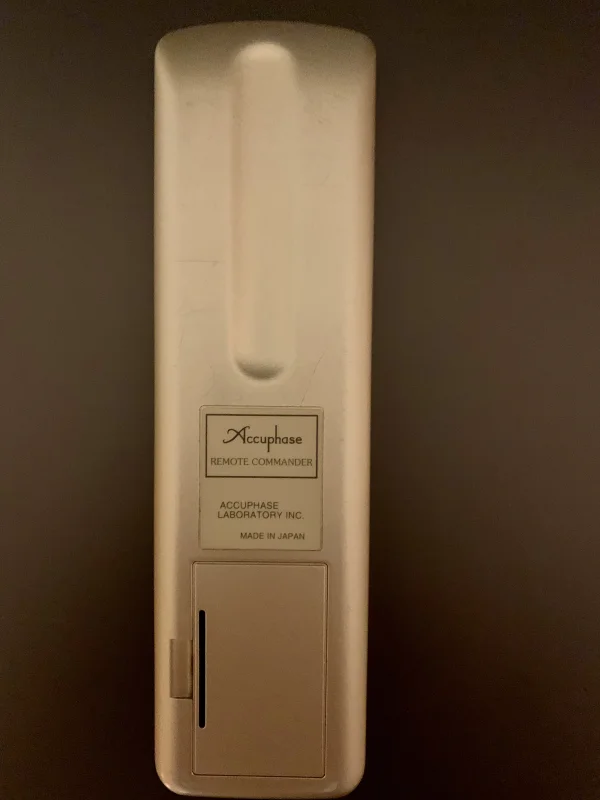 Accuphase DC-61 - Bild 2 av 6