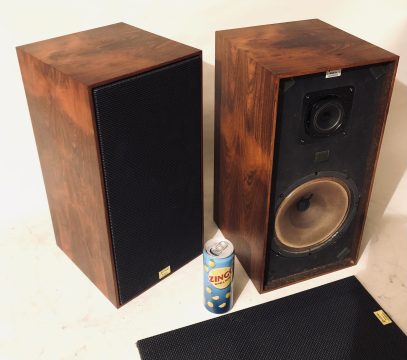 Danska nyrestaurerade högtalare i absolut toppskick 